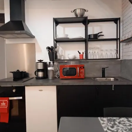 Dans Le Vieux Lägenhet *